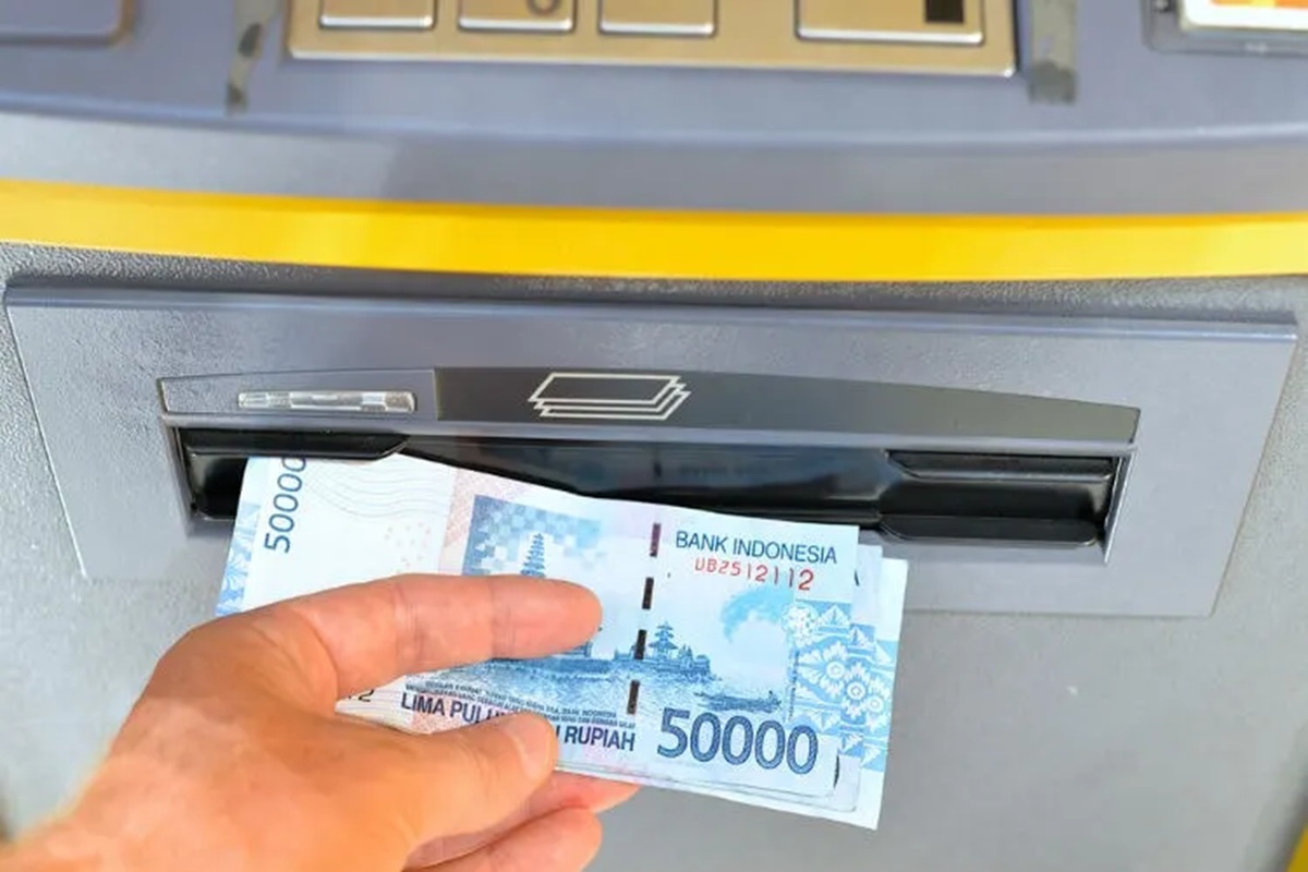 Internet, ATMs and Essentials in Gili Trawangan: What to Know Before You Go Internet, ATMs and Essentials in Gili Trawangan: What to Know Before You Go