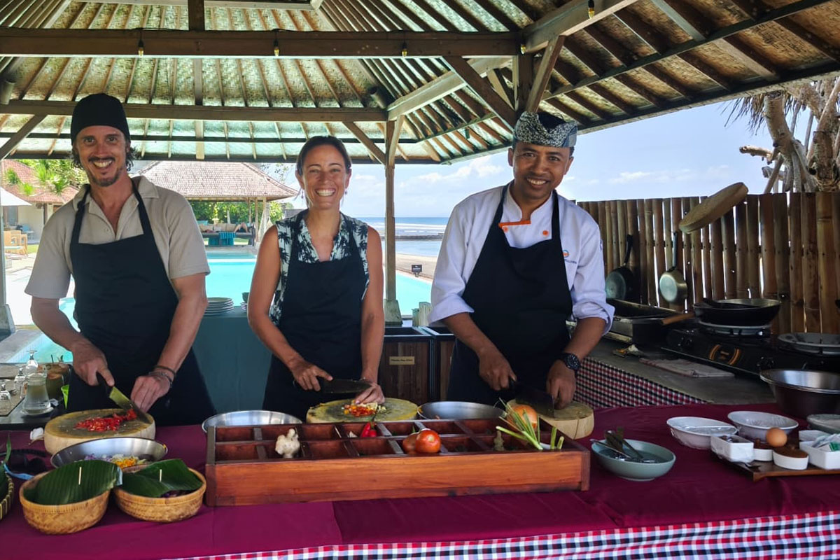 Balinese Cooking Class at Lotus Bungalows Candidasa Balinese Cooking Class at Lotus Bungalows Candidasa