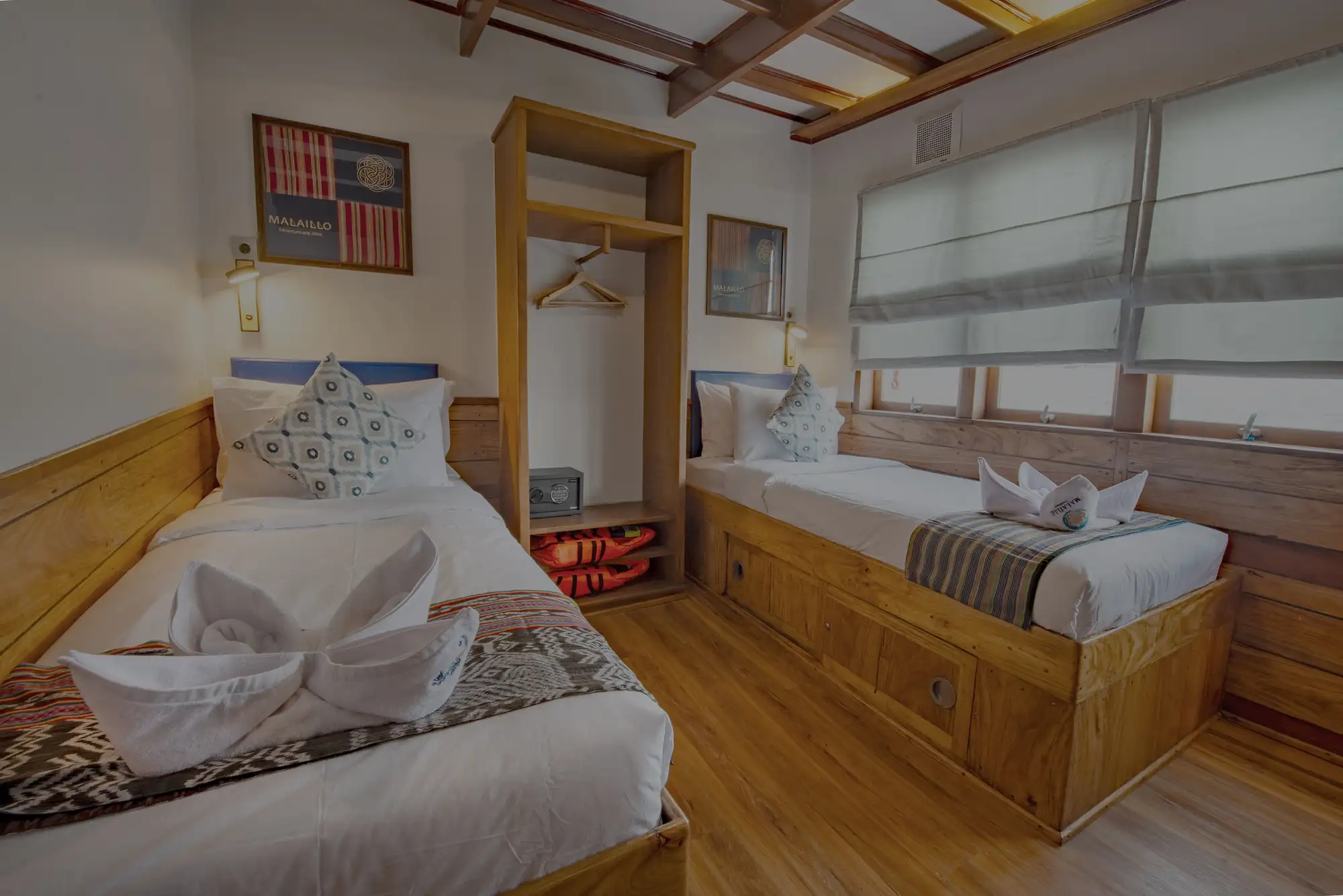 Lotus Malaillo Liveaboard main deck twin cabin
