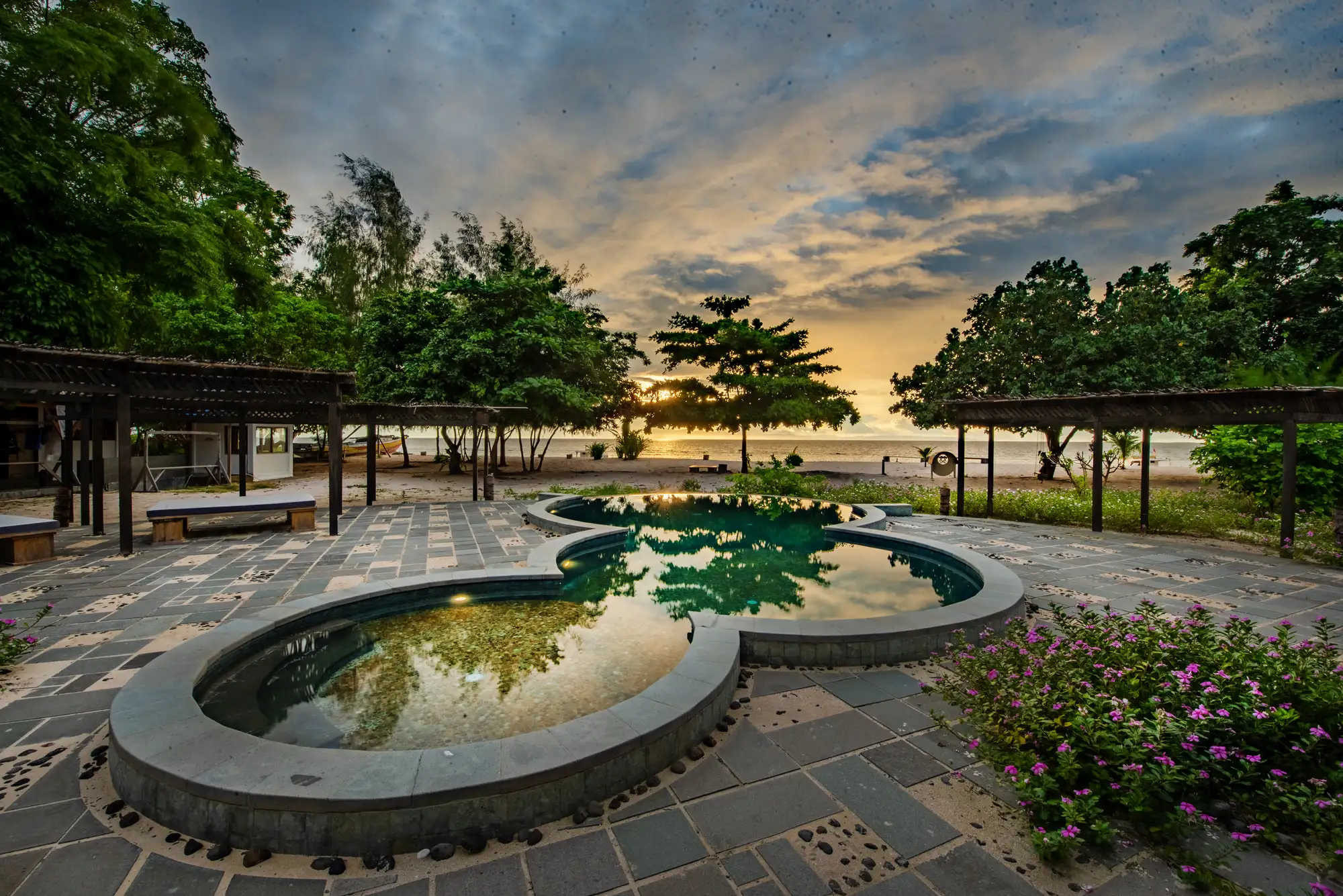 Lotus Metita Island swimming pool